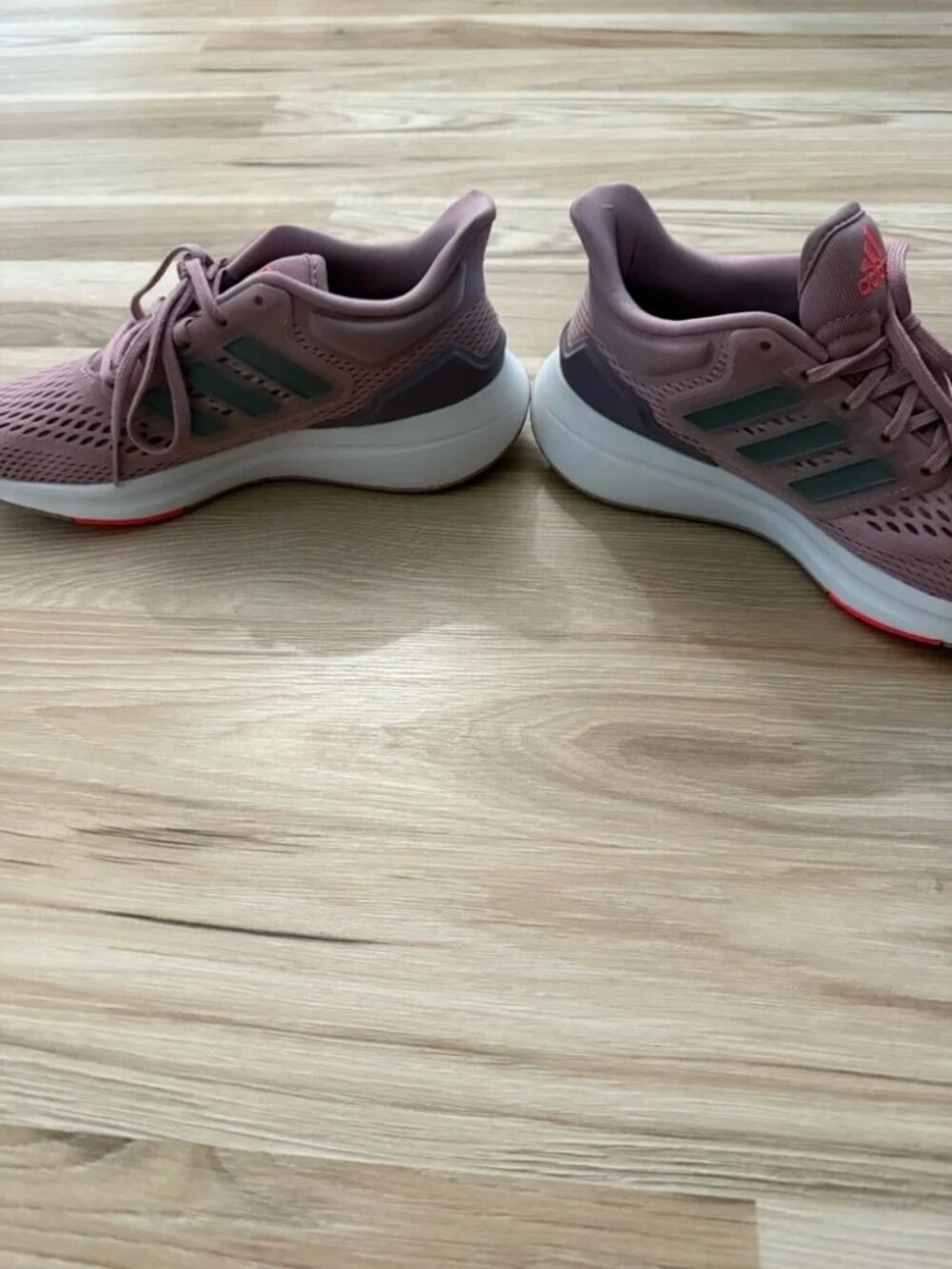 Adidas mauve sneakers size 6 - Picture 4 of 7